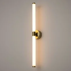 Applique moderne avec LED - tige dorée & blanc DELMAR