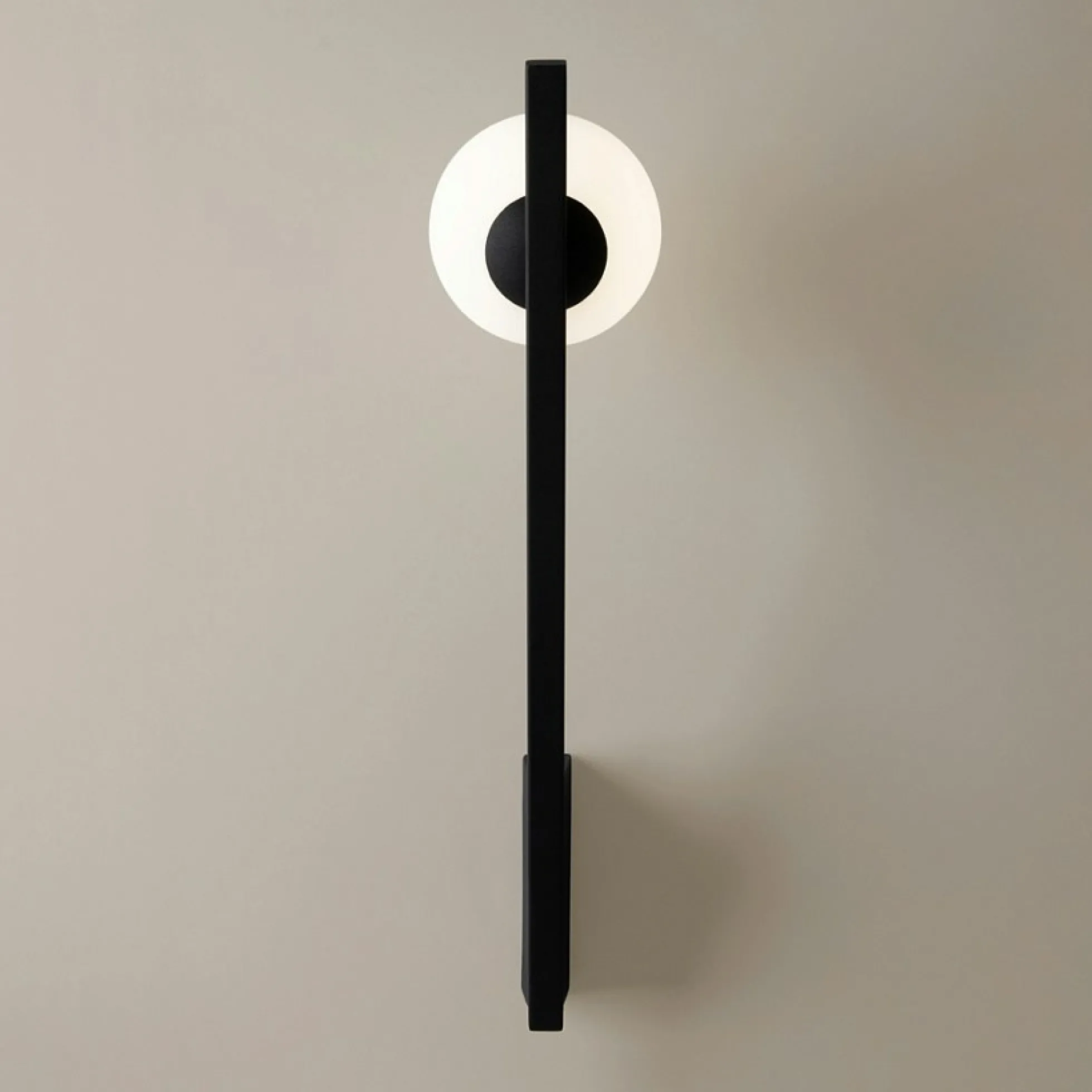 Applique murale design noire – torche & globe verre MESA