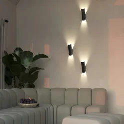 Applique murale noire – forme pliée, éclairage haut bas MESA