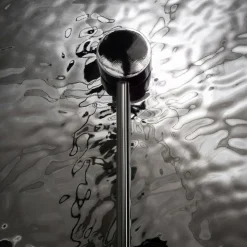 Applique verre moderne – disque argenté effet vague CALERA