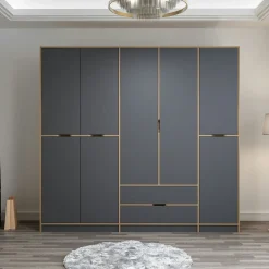 Armoire dressing chambre effet bois, 8 portes grises BYRON