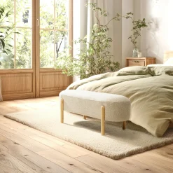 Banc en tissu effet laine beige et pieds bois COLOMBUS