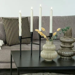 Bougeoir design en métal noir pour 4 bougies