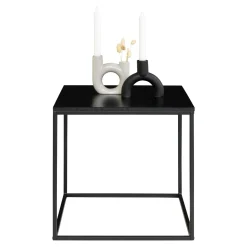 Bout de canapé minimaliste noir - forme cube design TALLINN