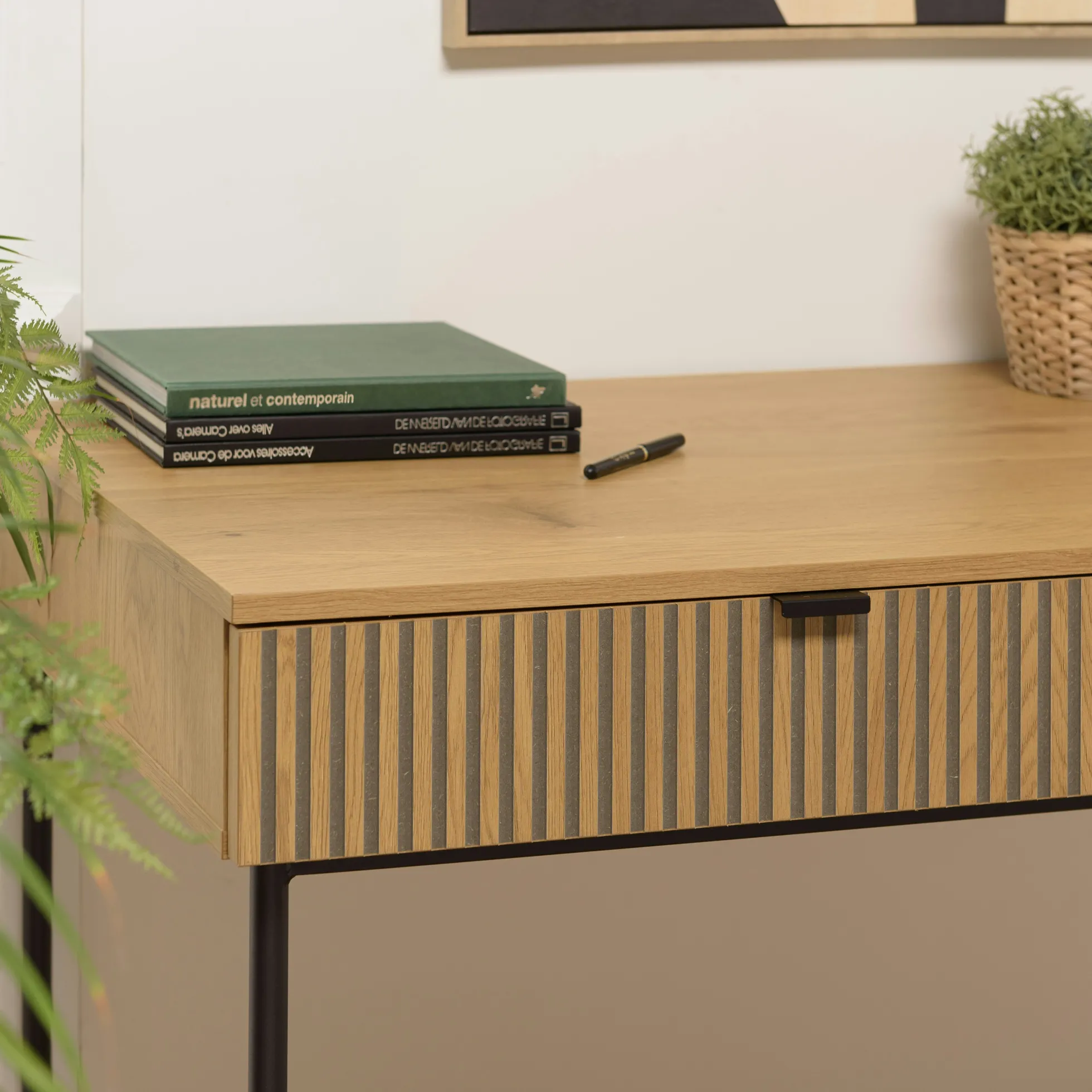 Bureau 2 tiroirs décor effet bois rainuré noir et naturel OLETTA