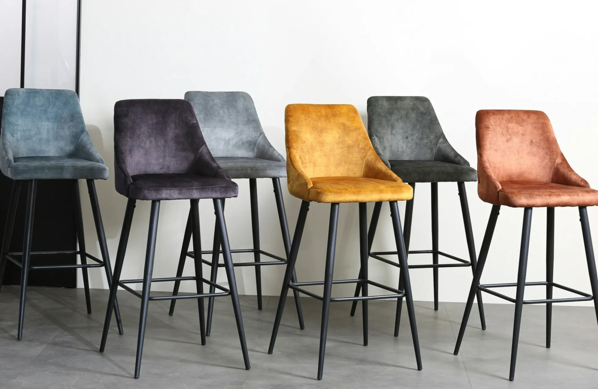 Chaise de bar velours havane (lot de 2) MALMOE