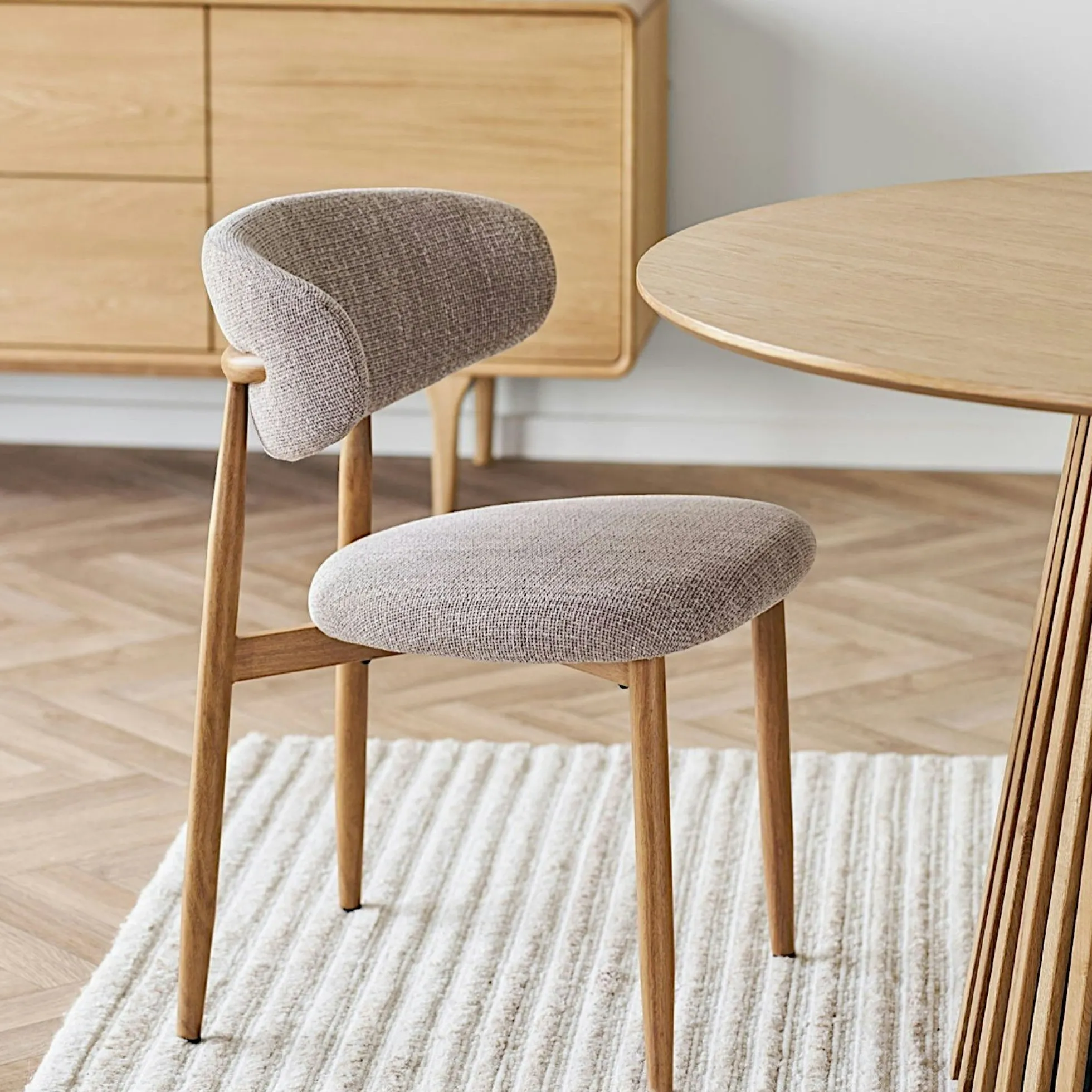 Chaise de salle à manger sable pieds effet bois clair (lot de 2) AMSTERDAM