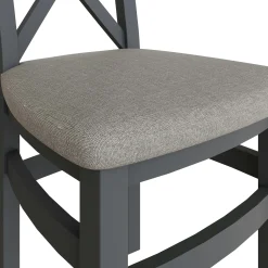 Chaise en bois et tissu avec dossier croisé finition charbon (lot de 2) COVENTRY
