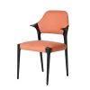 Chaise en cuir rouille design, accoudoirs bois noir ALDER