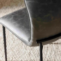 Chaise gris foncé à dossier courbe (lot de 2) OKA