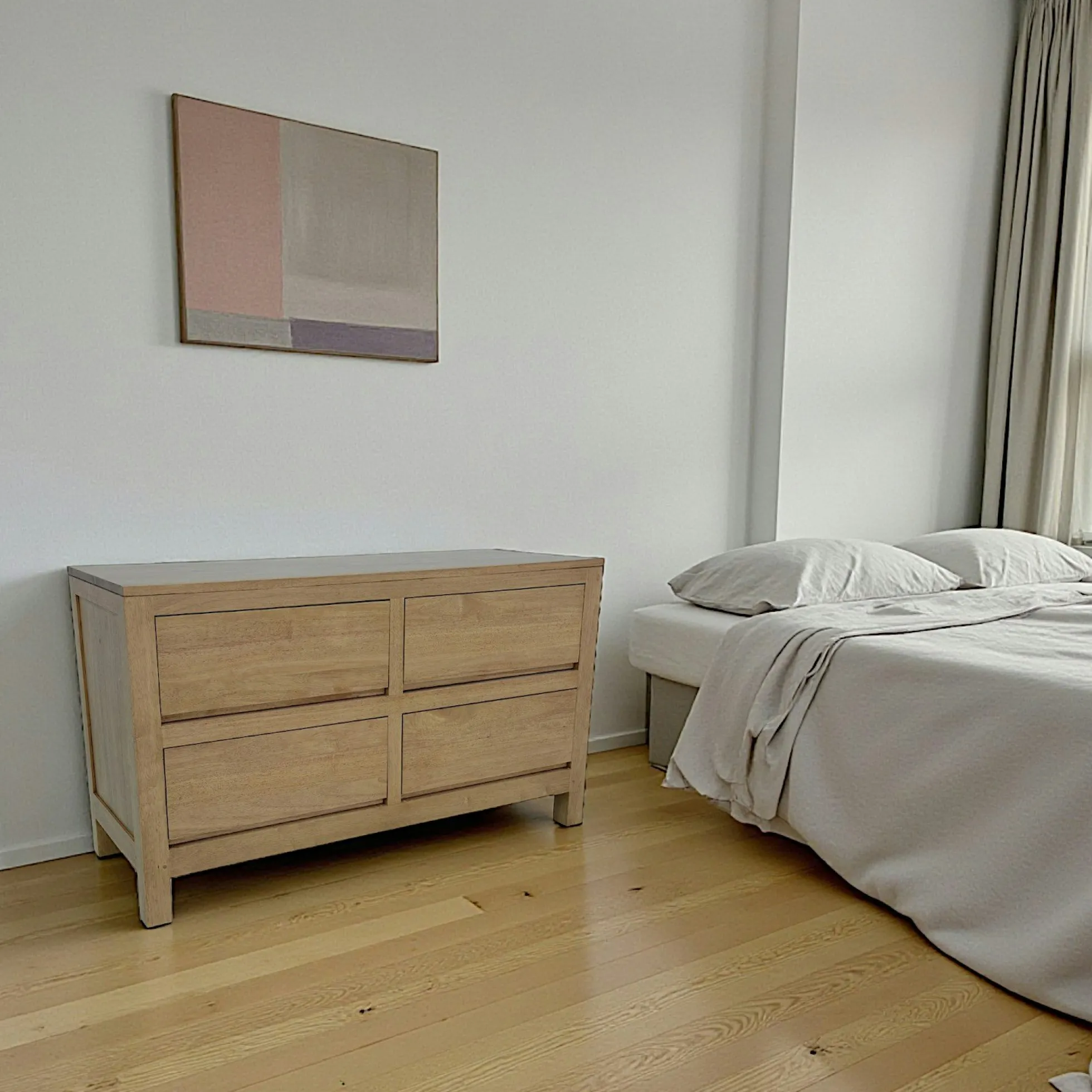 Commode moderne hévéa 4 tiroirs 130cm OLGA