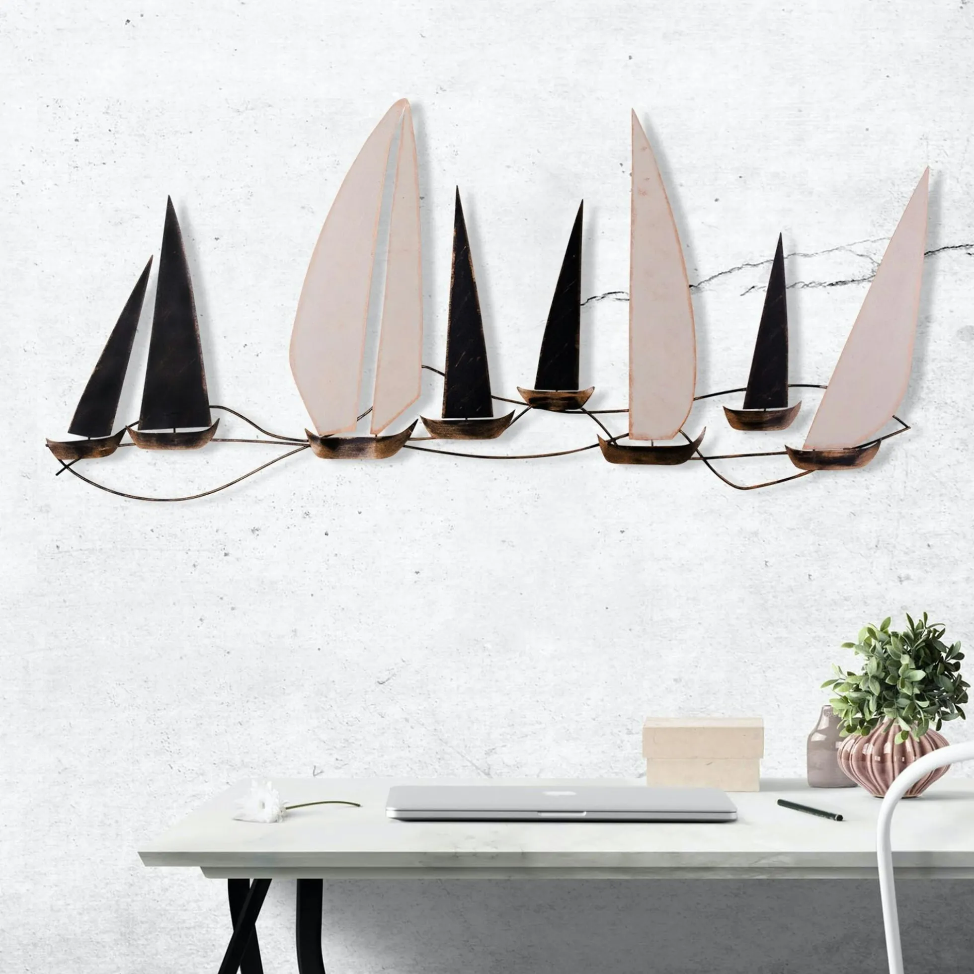 Décoration murale marine en métal – bateaux noirs et blancs