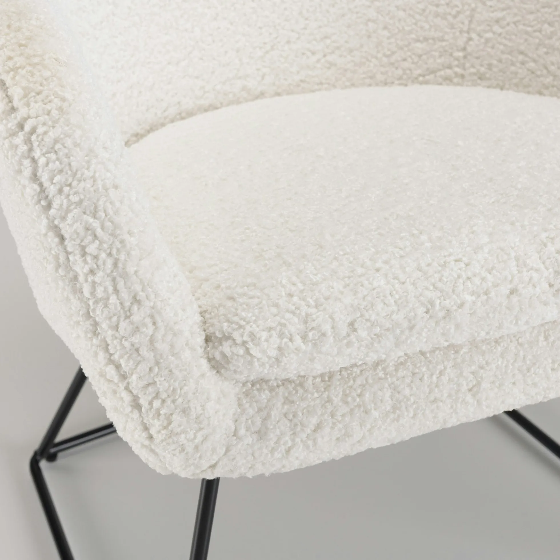 Fauteuil blanc contemporain en tissu bouclette TIM