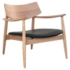 Fauteuil design en chêne avec assise noire BERLIN
