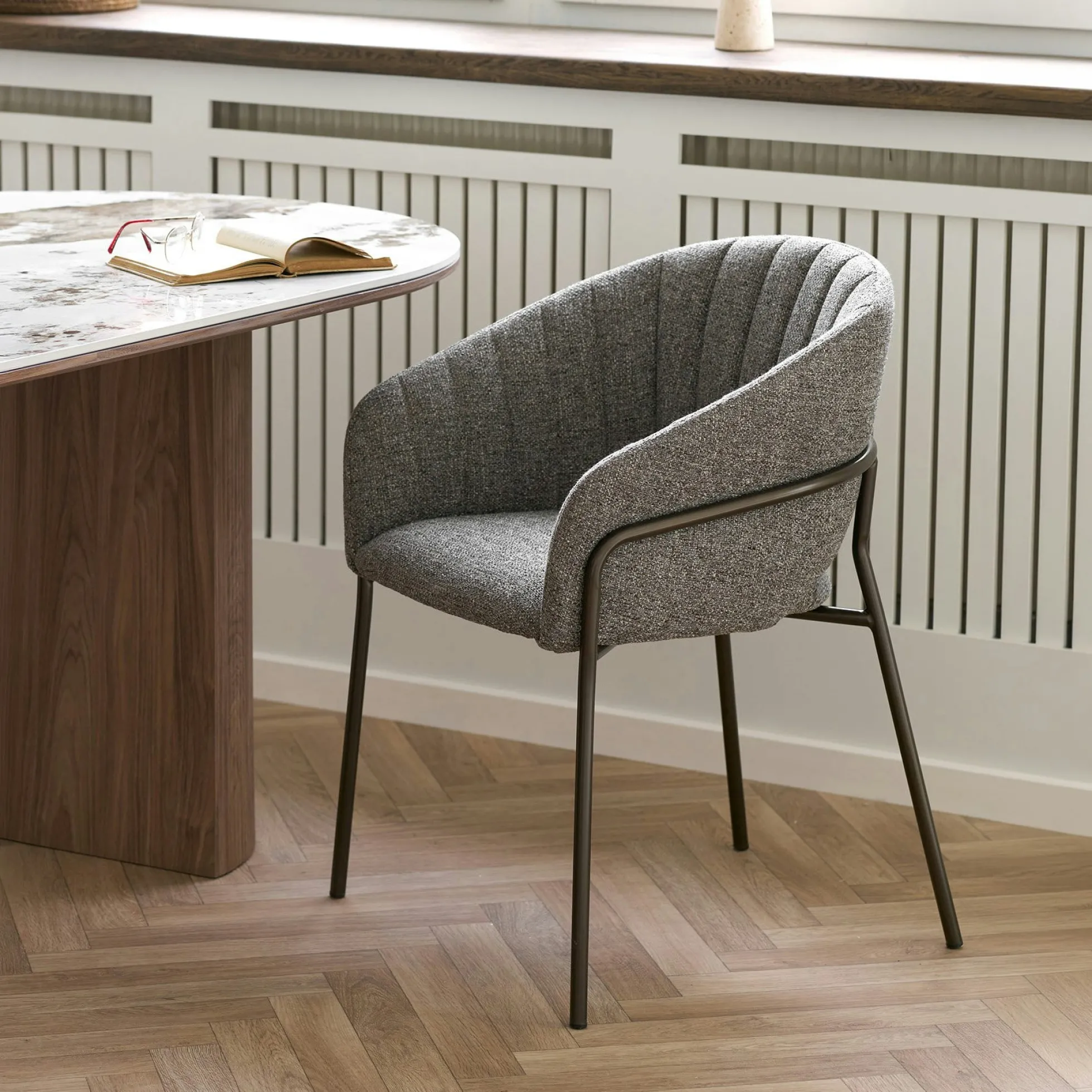 Fauteuil de table en tissu gris foncé, pieds chromés (lot de 2) BERLIN