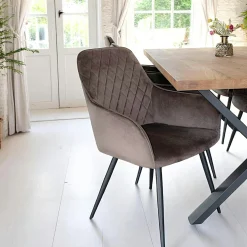 Fauteuil de table en velours taupe (lot de 2) SAVONE