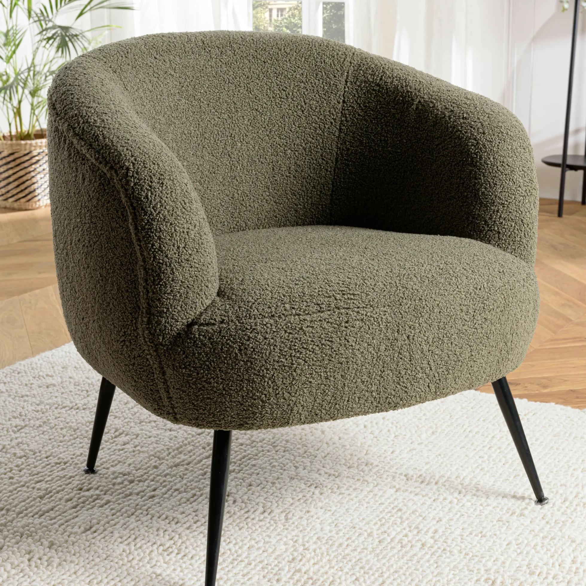Fauteuil forme cabriolet tissu bouclette vert kaki TIM