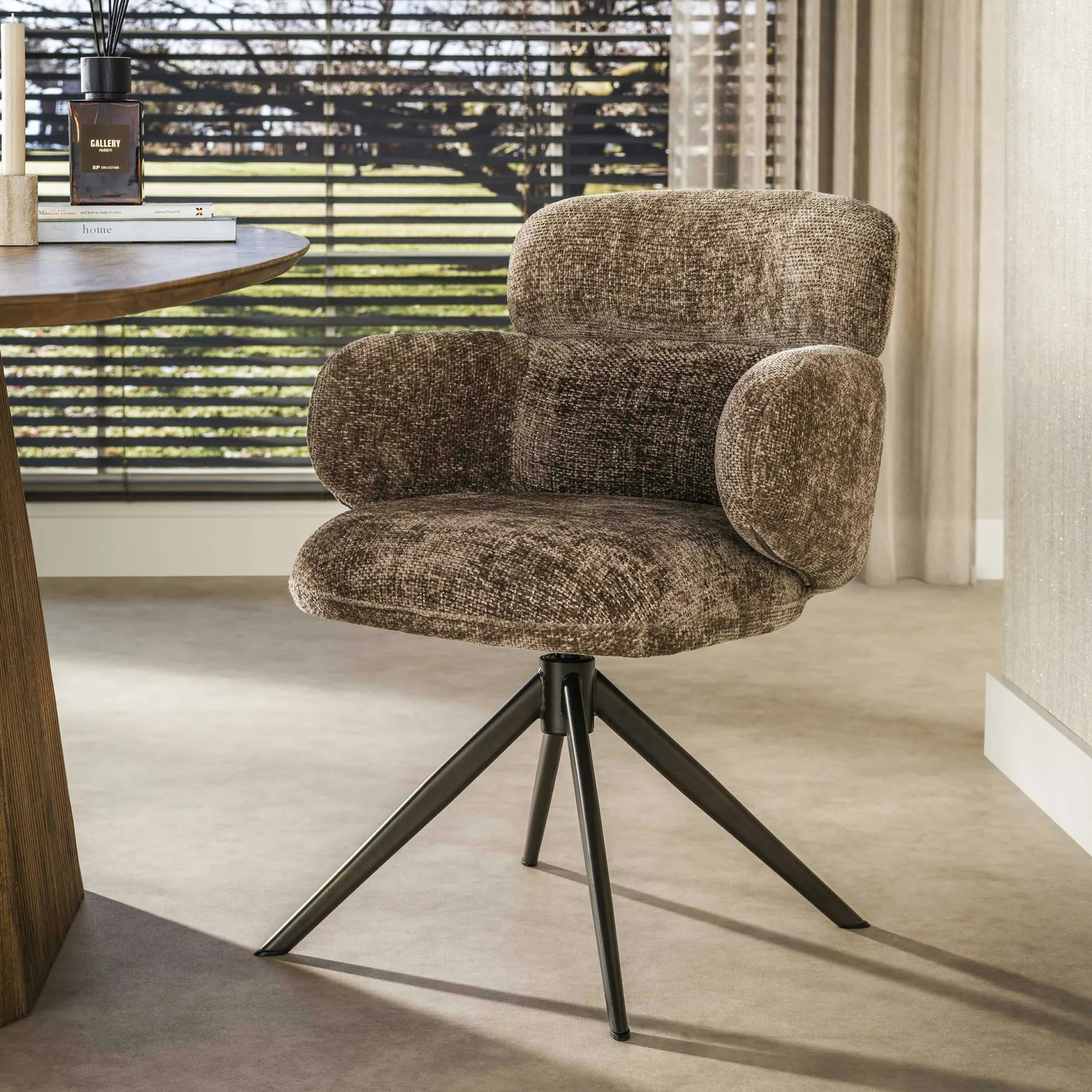 Fauteuil pivotant à ailettes tissu doux brun chaud (x2) CREEK