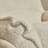 Fauteuil pivotant blanc crème en tissu bouclette BELORA