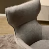 Fauteuil pivotant design en tissu taupe BELORA