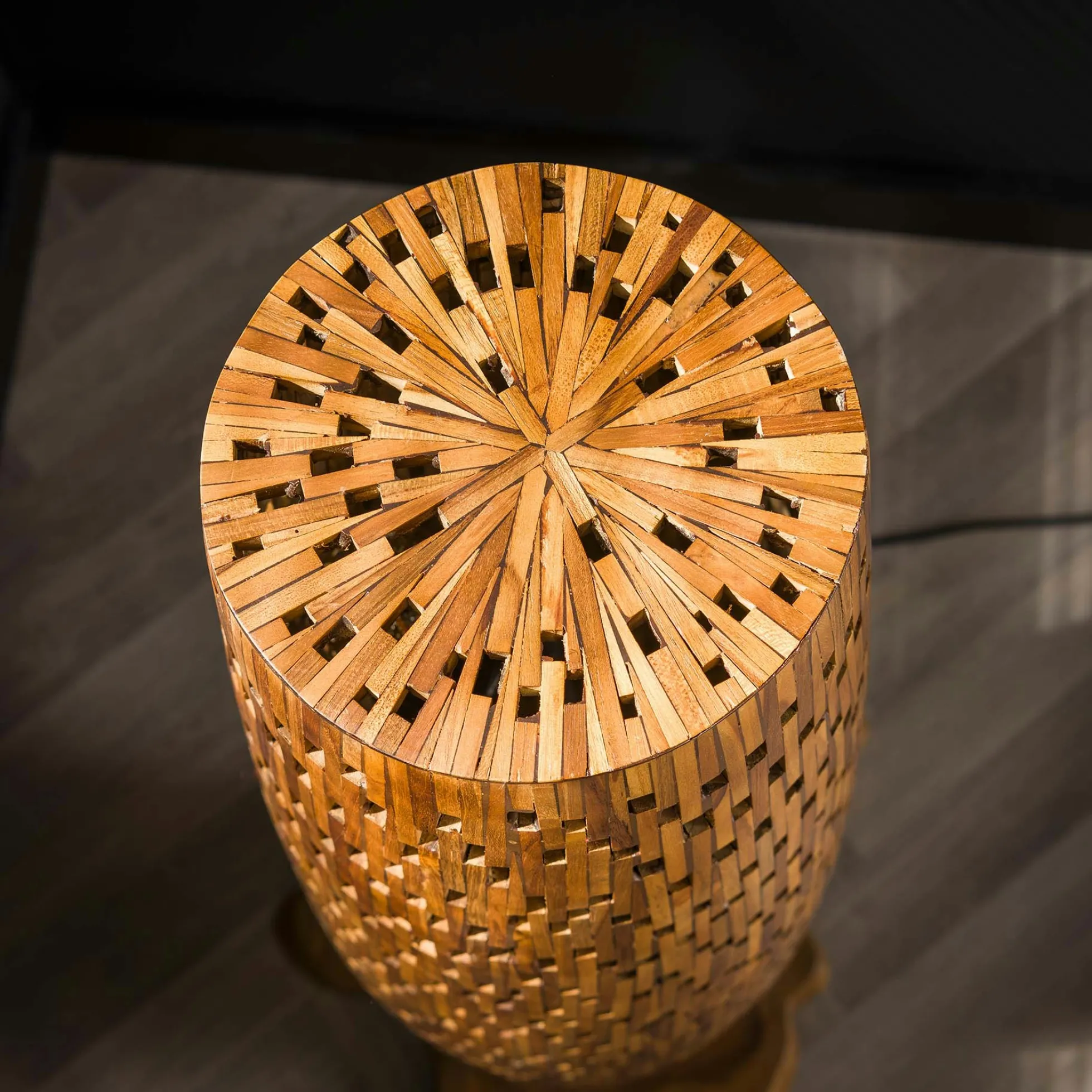 Lampadaire en bois de teck recyclé 145 cm JAVA