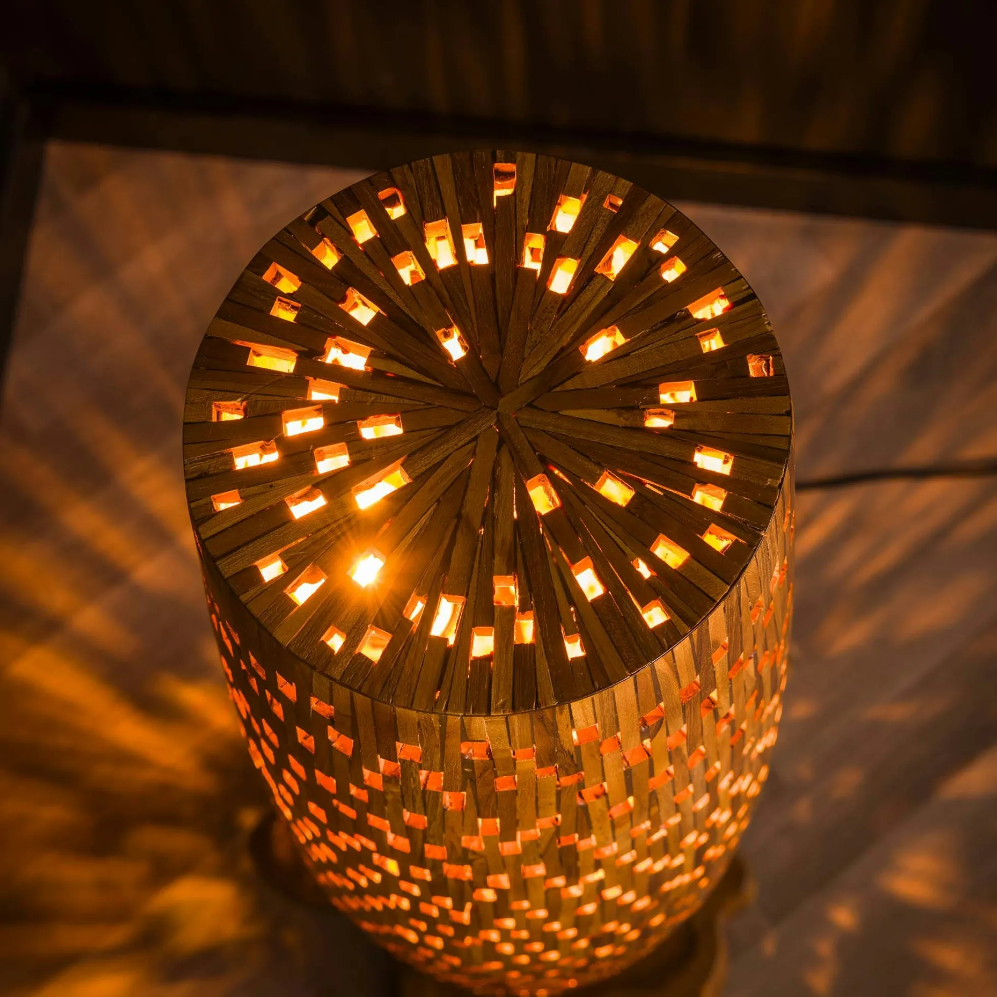 Lampadaire en bois de teck recyclé 145 cm JAVA