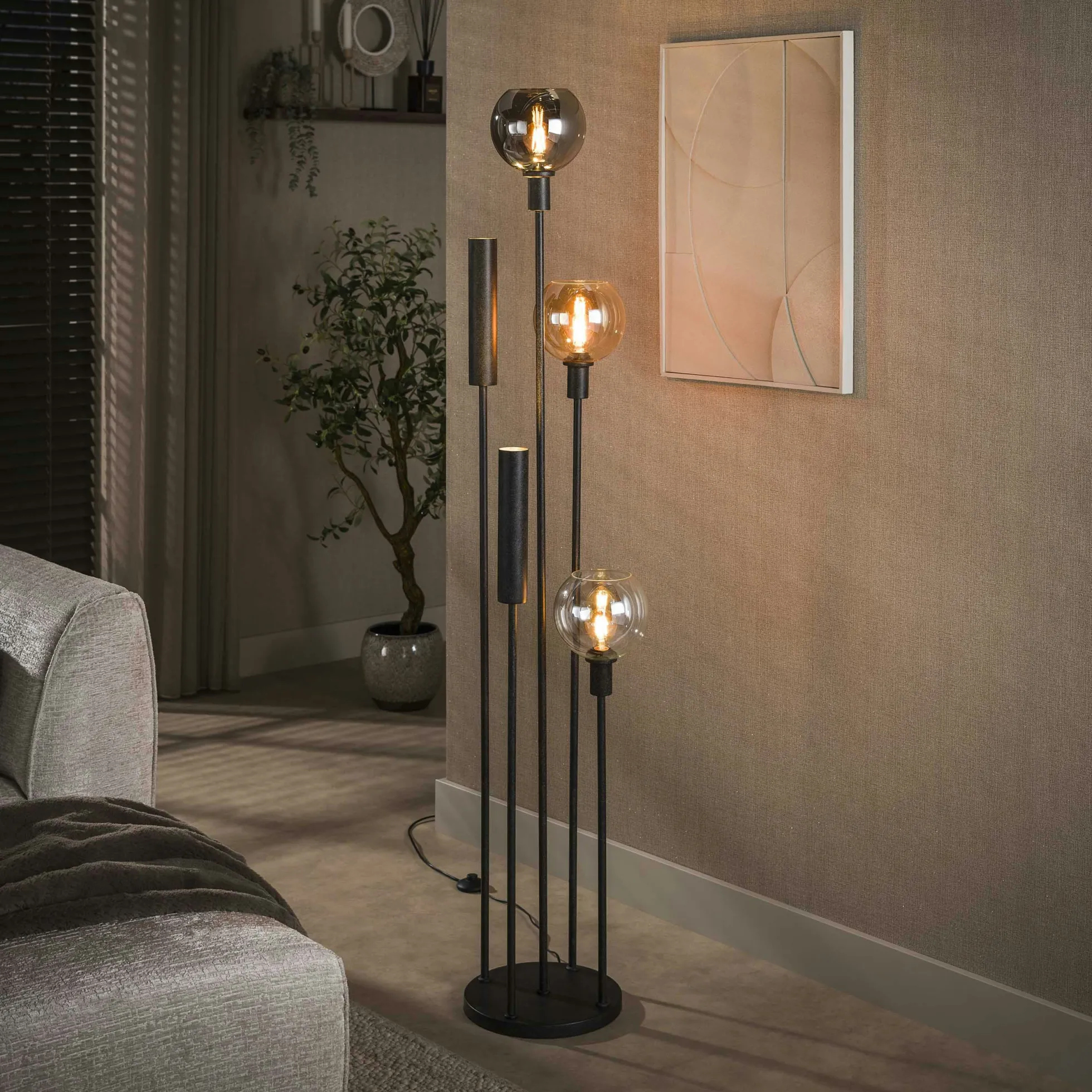 Lampadaire salon moderne 3 globes verre tricolore NOVA