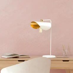 Lampe de table moderne blanche, abat-jour galbé SINOP