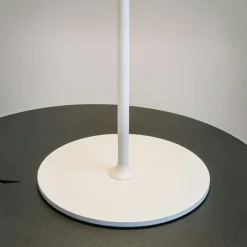 Lampe de table rechargeable blanche - style design ALMA