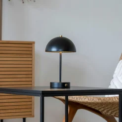 Lampe de table rechargeable en métal noir SILE