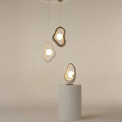 Lampe à poser blanche texturée – globe central LULING