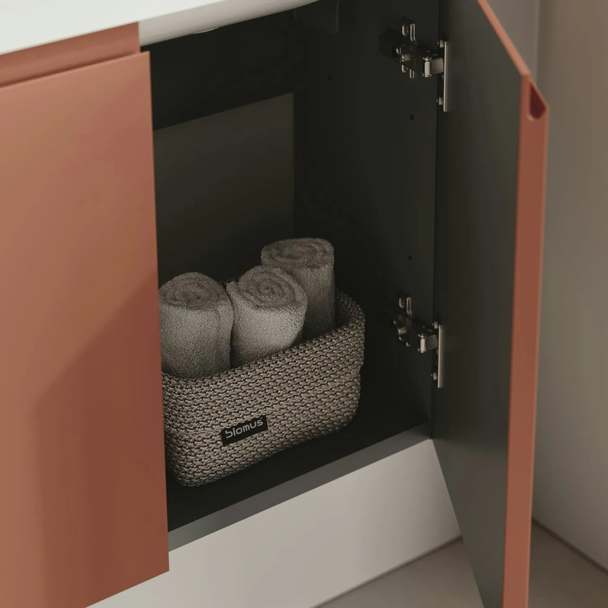Lave-mains suspendu 110 cm rouge 3 portes 2 niches IRIS