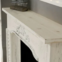 Manteau de cheminée en bois blanc aspect vieilli