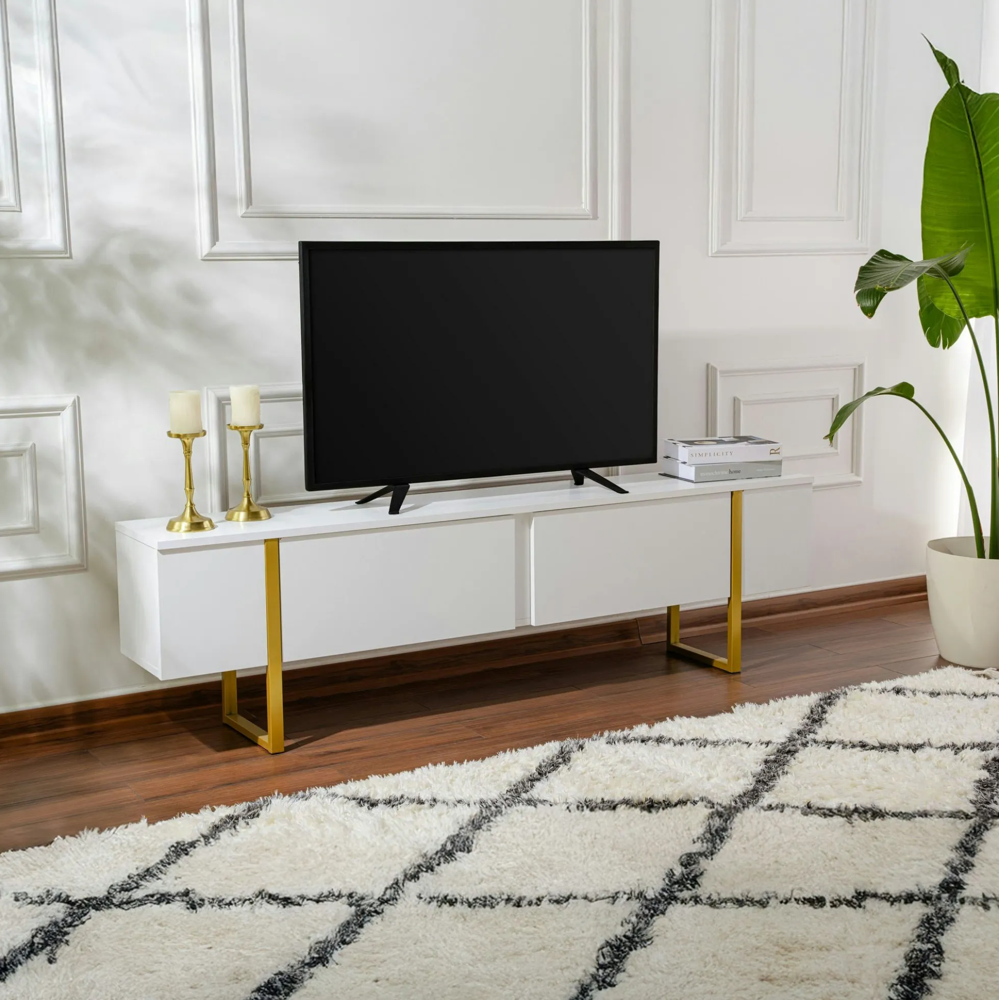 Meuble TV blanc avec rangement - effet laque, pieds dorés JENA