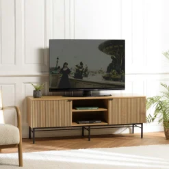 Meuble TV 2 portes 2 niches décor effet bois rainuré noir/naturel OLETTA