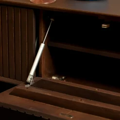 Meuble TV suspendu vintage 5 portes rainurées CORTINA