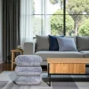 Pouf pivotant gris bleu effet coussins empilés IENA