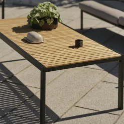 Salon de jardin en aluminium noir et teck (4 pièces) STOCKHOLM
