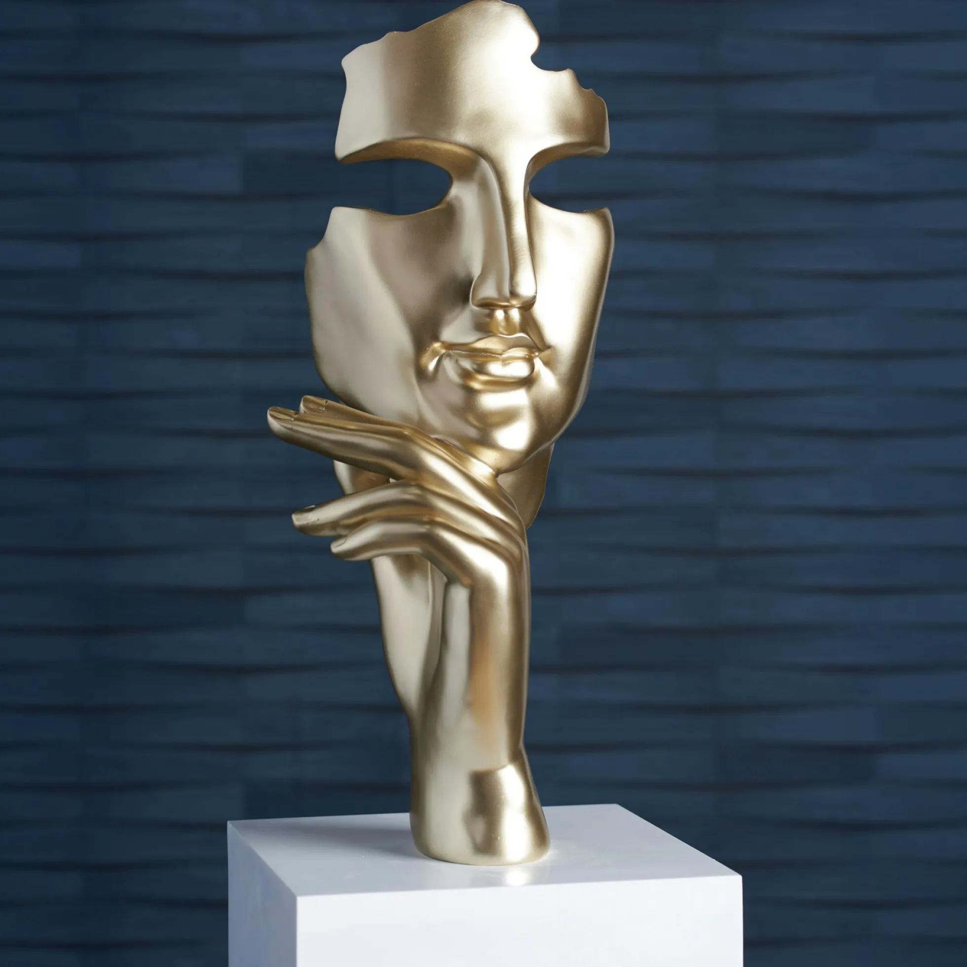 Sculpture moderne "Estilo" dorée socle blanc