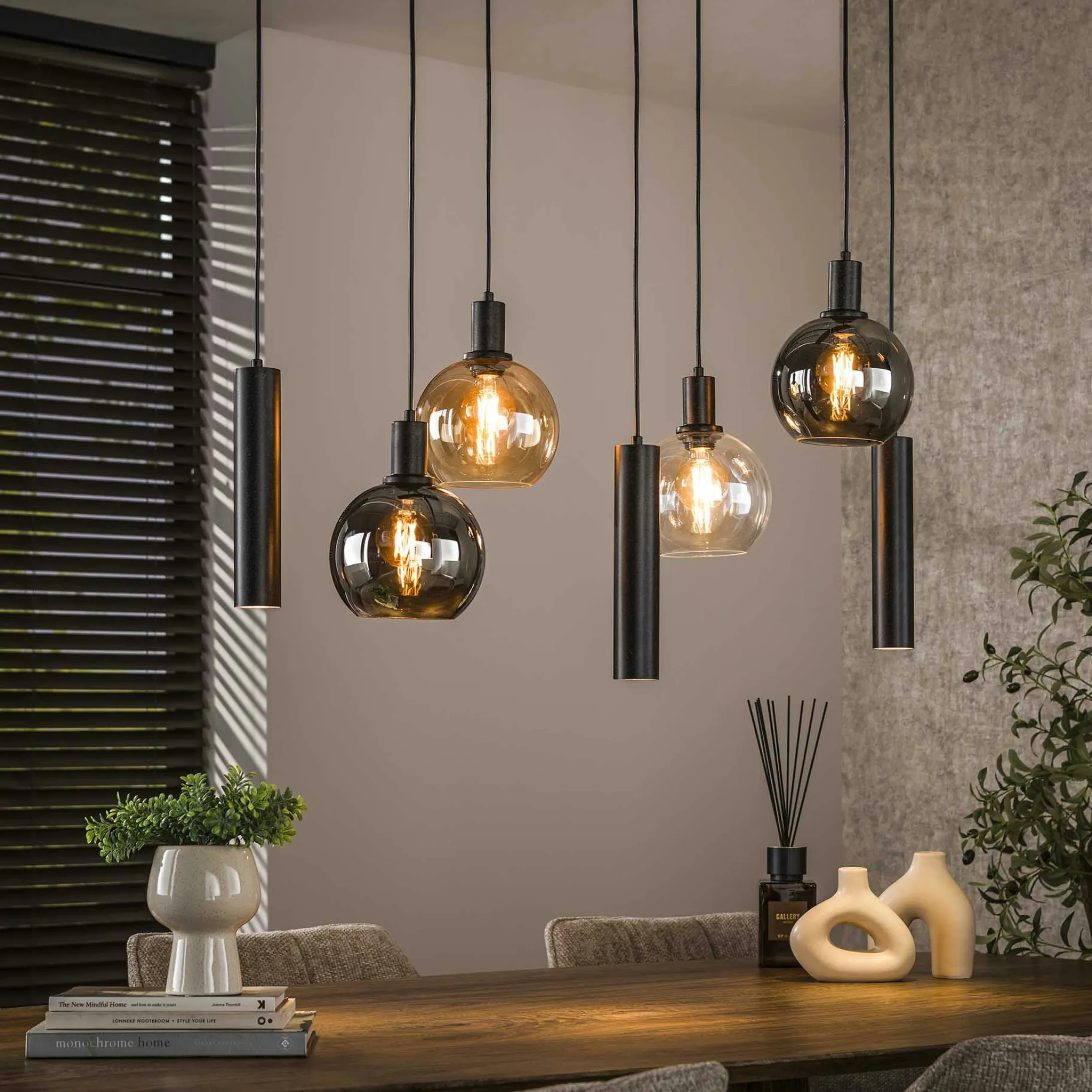 Suspension cuisine vintage - 4 globes verre, 3 cylindres NOVA