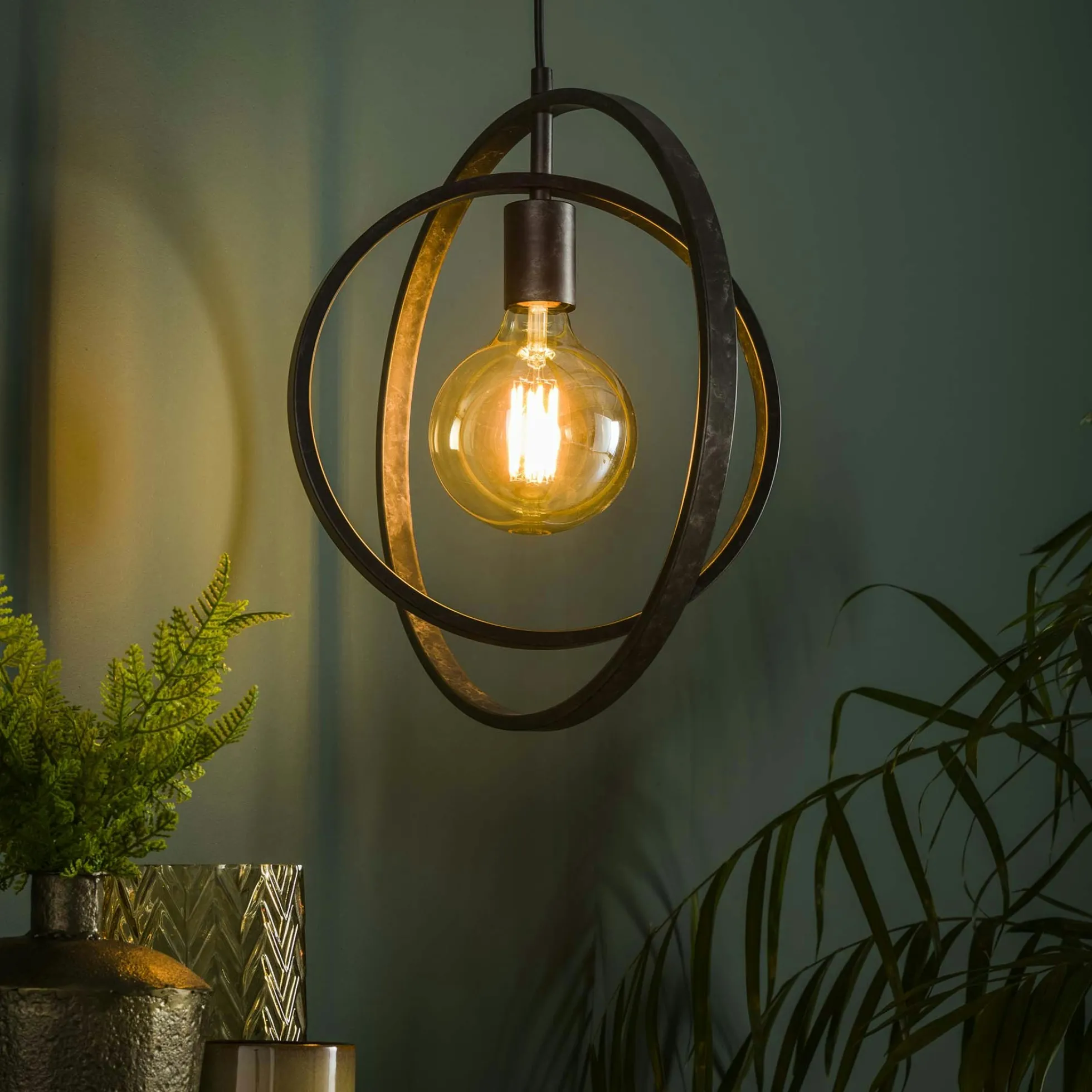 Suspension industrielle 1 lampe anneaux croisés TRIBECA