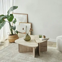 Table basse effet travertin, triangle organique (x2) MARFA