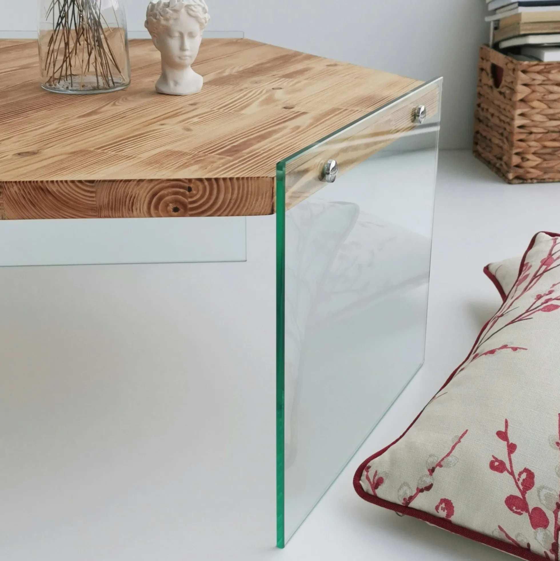 Table basse en bois clair et verre - forme hexagone LHASA
