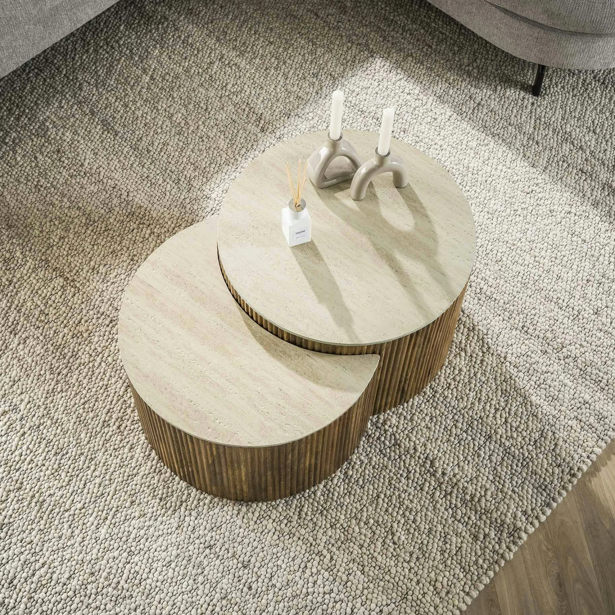 Table basse en bois de manguier et céramique, forme lune (lot de 2) ASCOLI