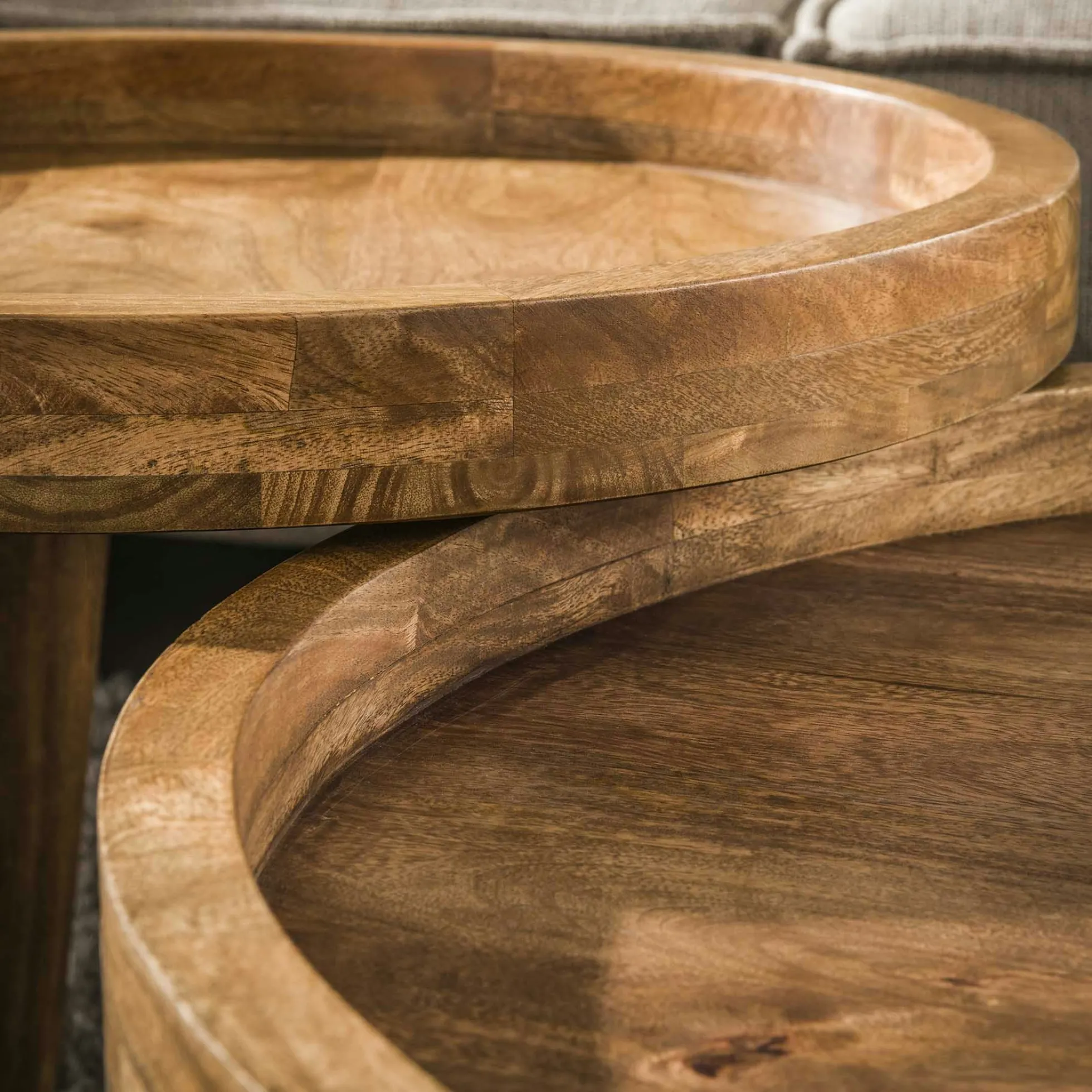 Table basse gigogne à bords hauts en bois de manguier (lot de 2) CREEK