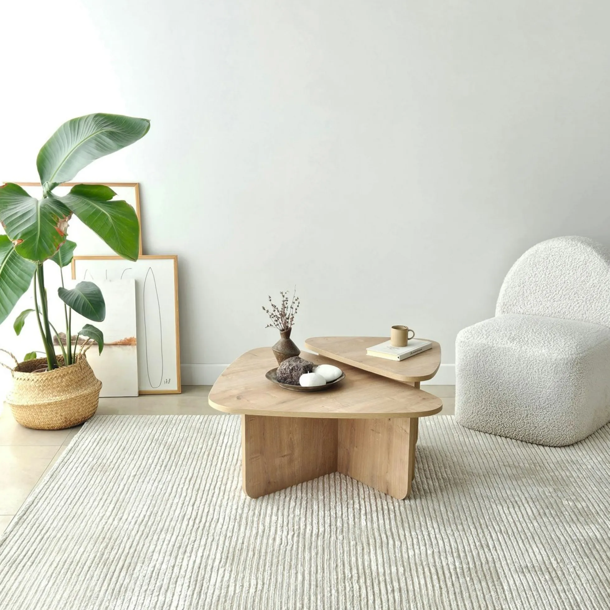 Table basse gigogne effet bois, triangle organique (x2) MARFA