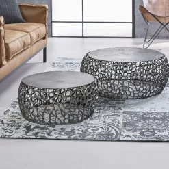 Table basse gigogne en métal gris motifs ajourés (2 pièces)