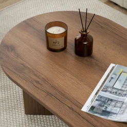Table basse ovale effet noyer foncé - pieds en V MARFA