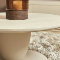 Table basse ronde en bois sable à pied central ALMA