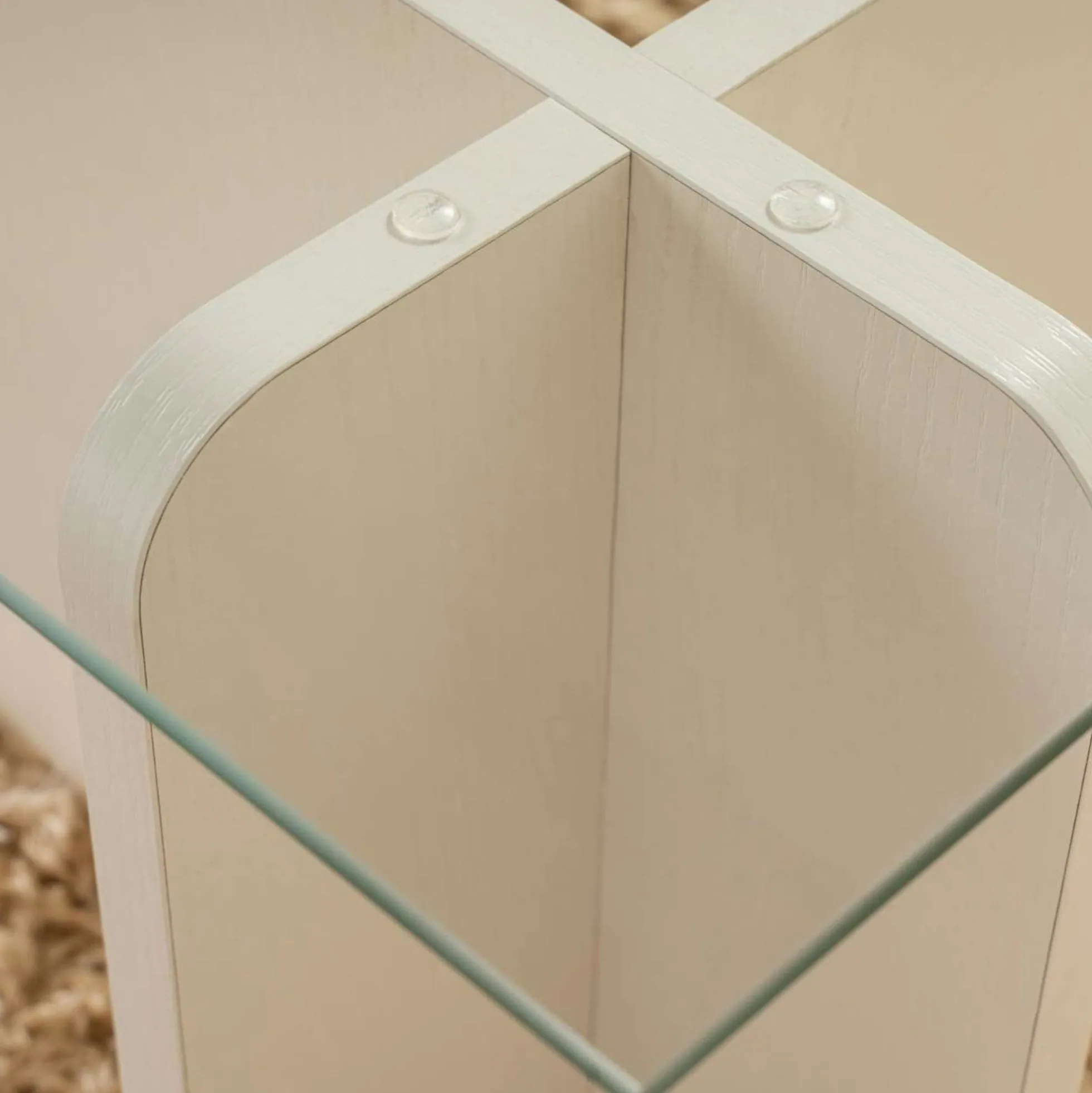 Table basse verre déstructurée – base effet bois blanc SALTA